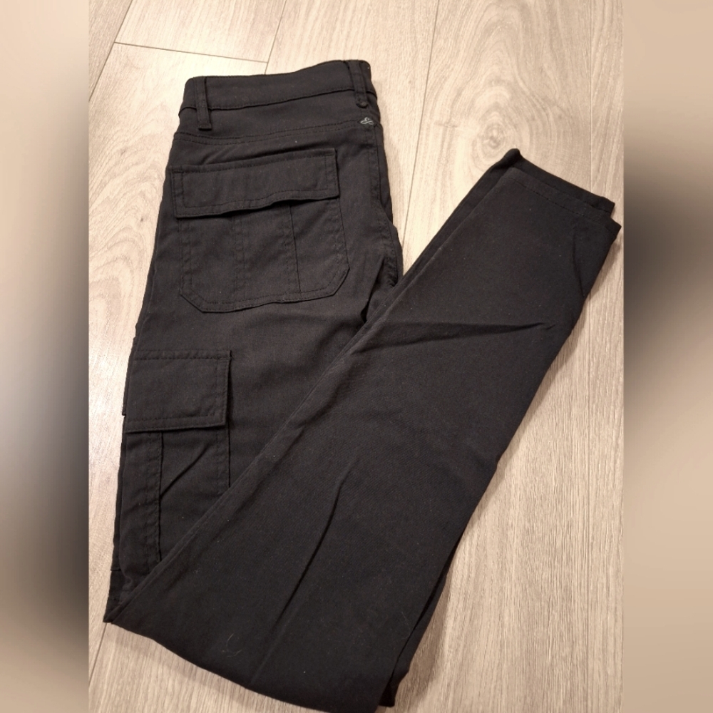 Prana skinny cargo pants, black, size 0 (fits size 26)